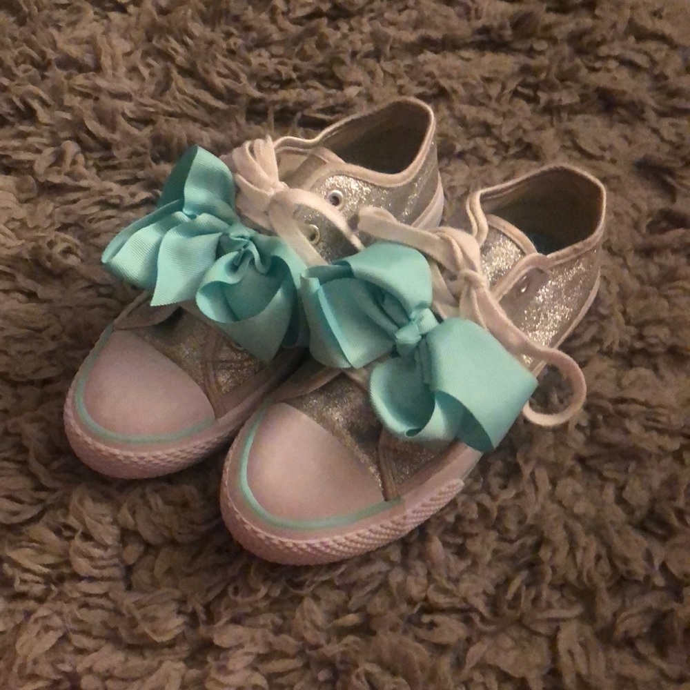 JoJo Siwa sneakers